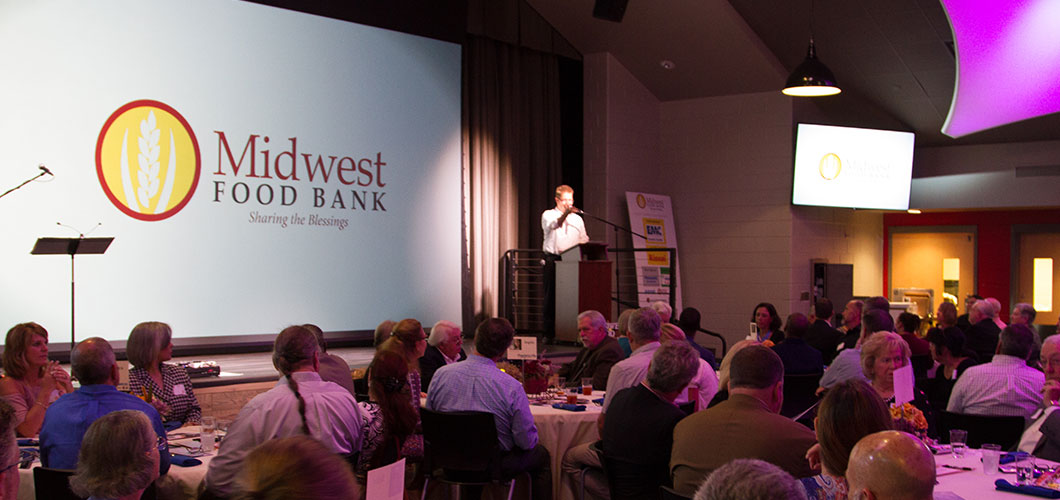 Aventure Aviation sponsors the 2nd annual Midwest Food Bank Harvest of Blessings Dinner.
